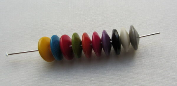 Pastille de Tagua en forme de soucoupe de 13 millimètres. Ivoire végétal – Image 3