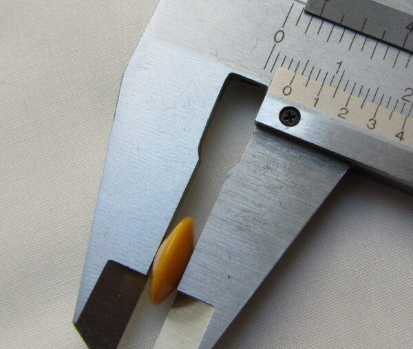 Pastille de Tagua en forme de soucoupe de 13 millimètres. Ivoire végétal – Image 2