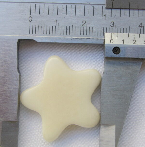 Perle de Tagua en forme d'étoile. Ivoire végétal – Image 3