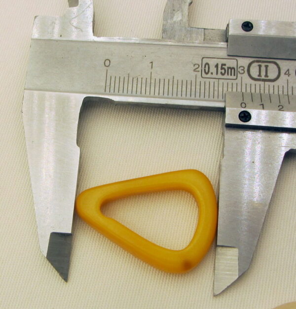 Triangle évidé en Tagua. Ivoire végétal – Image 13