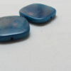 Ivoire végétal. Perle de Tagua en forme de pastille carrée